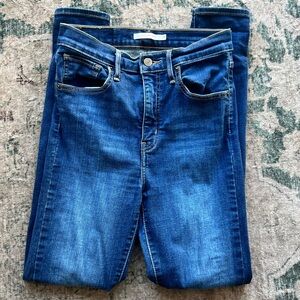Levi’s mile high super skinny dark white jeans size 28